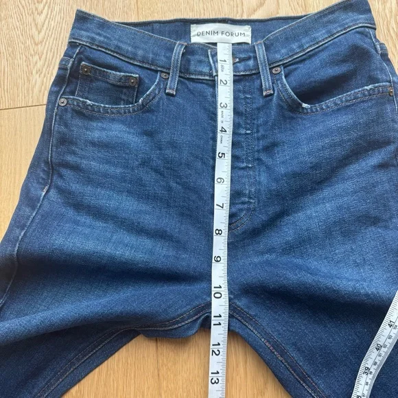 ARITZIA Denim Forum Blue Slim Straight Jeans - 25 - Picture 7 of 12